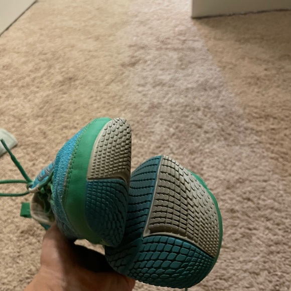 Merrill sneakers to be worn with or without socks size 8 - Picture 7 of 7